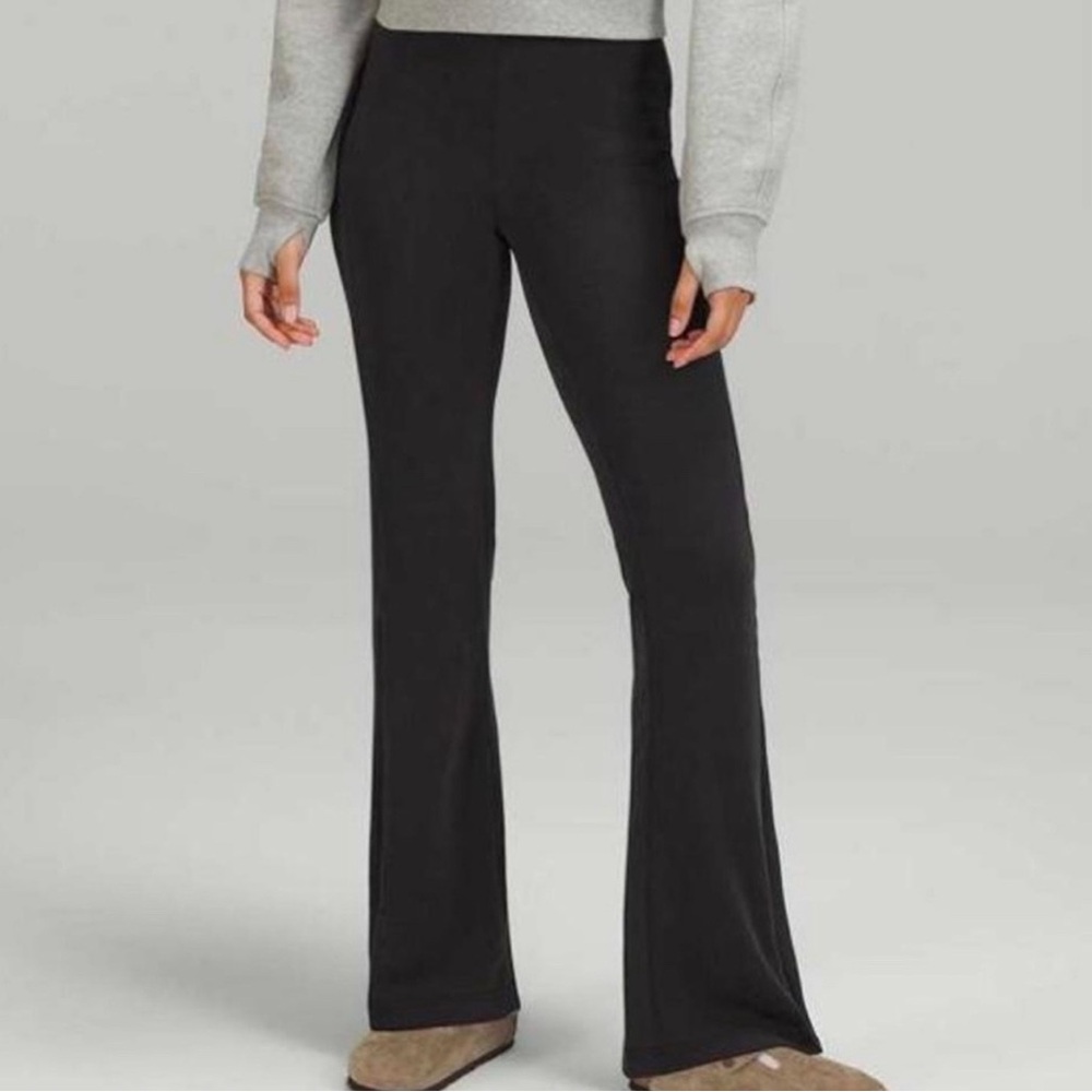 Lululemon Ribbed Softstreme Flared Pants Regular length - Size 0